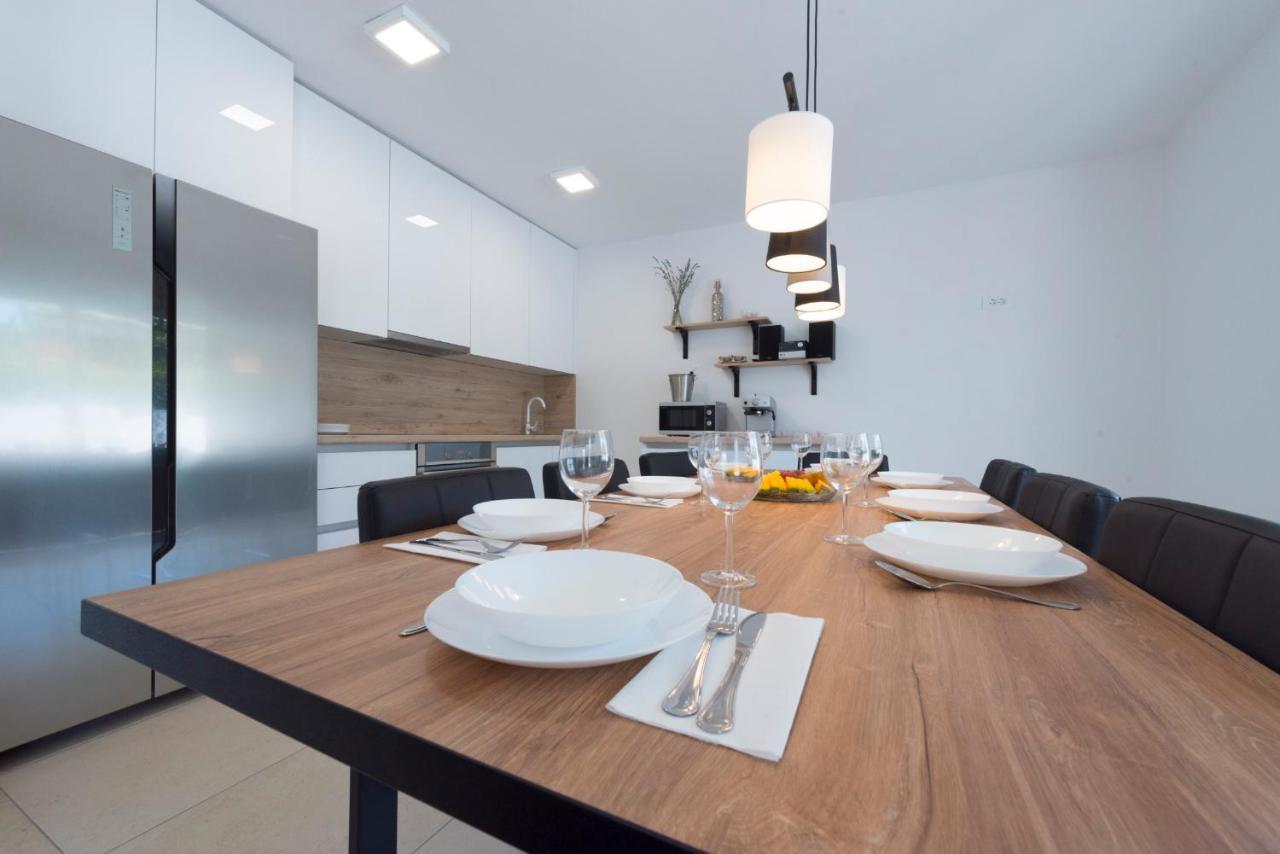 Holiday Home Lana Supetar Luaran gambar